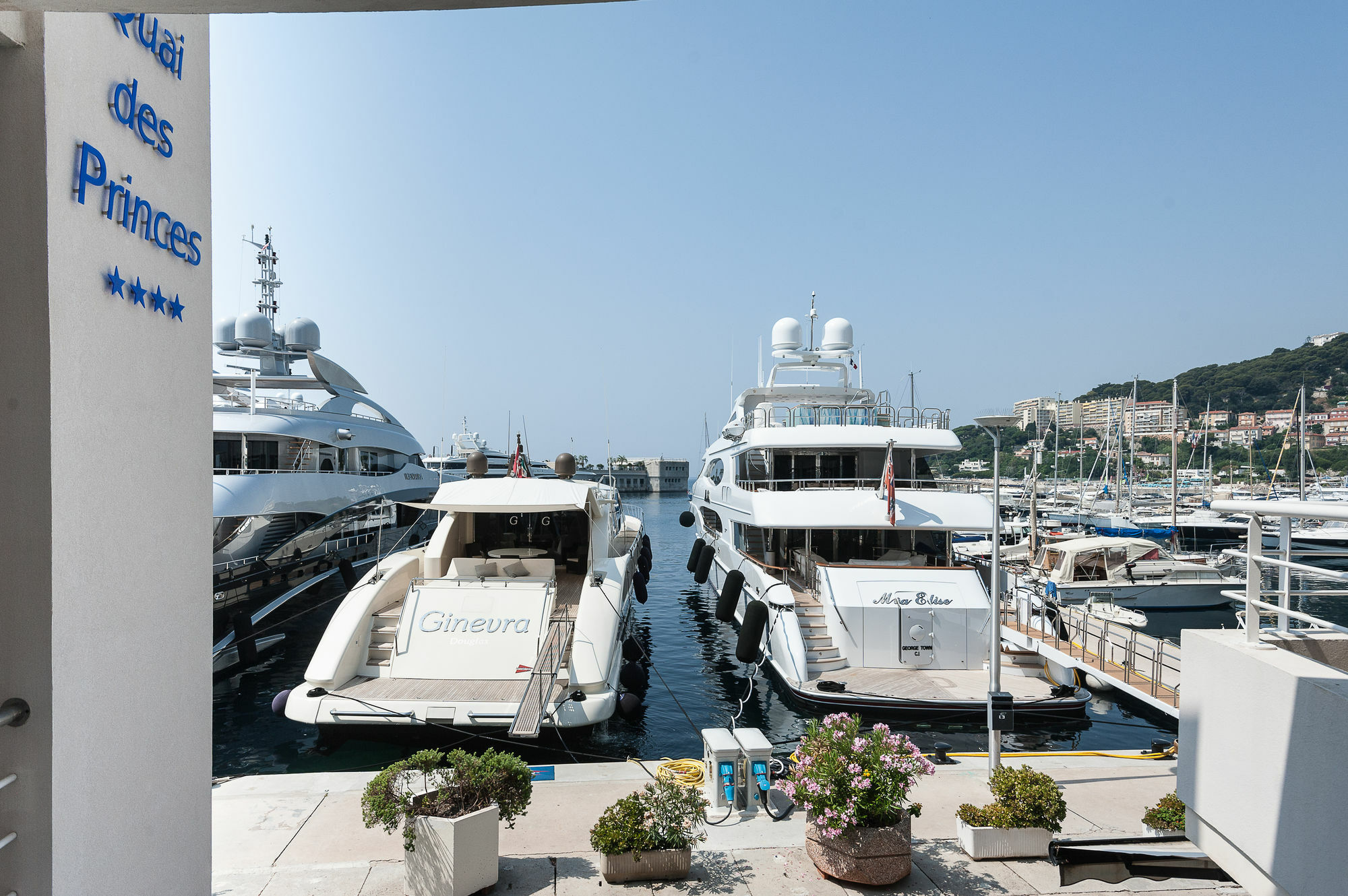 Le Quai Des Princes Cap-d'Ail Εξωτερικό φωτογραφία