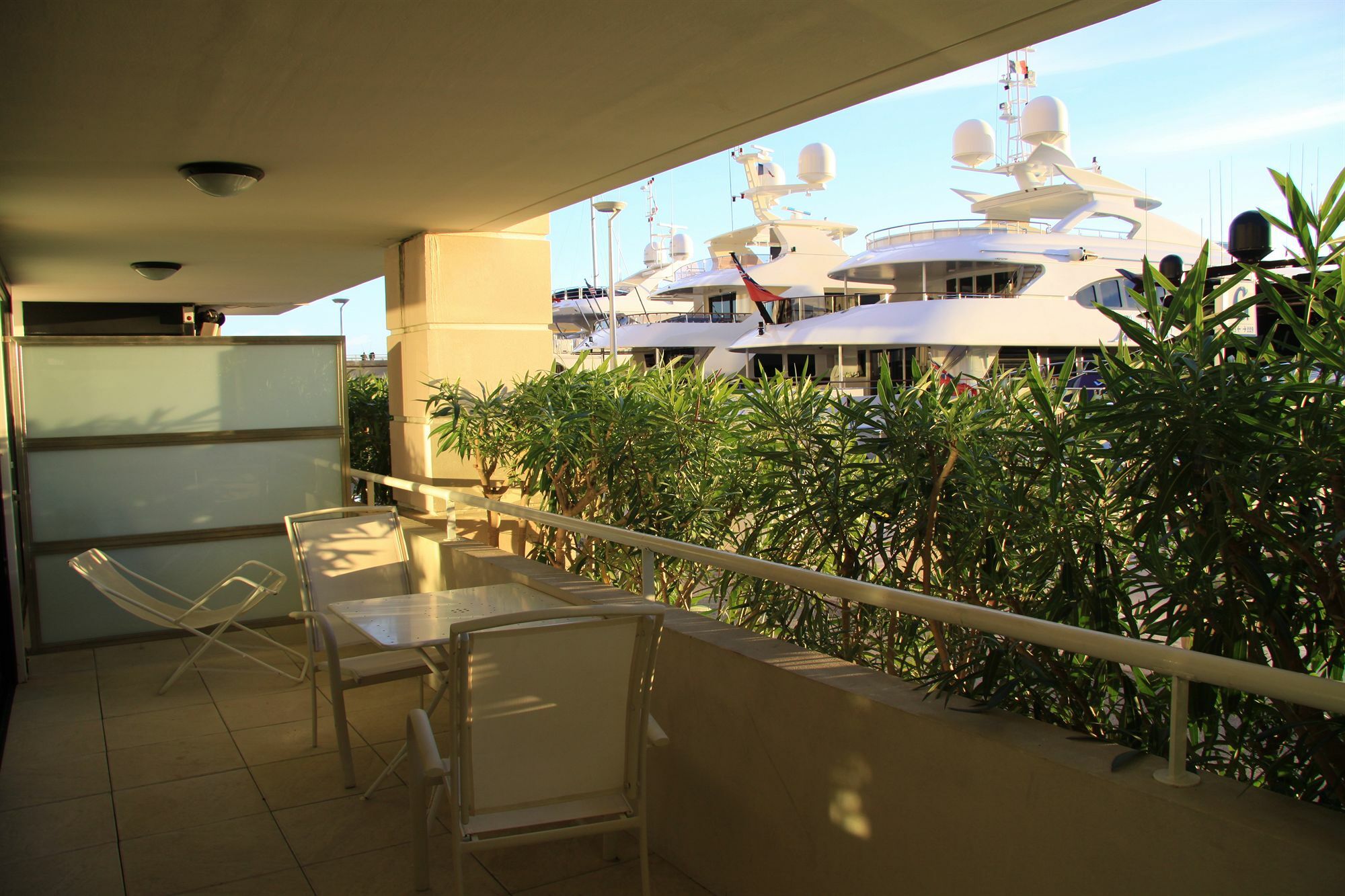 Le Quai Des Princes Cap-d'Ail Εξωτερικό φωτογραφία